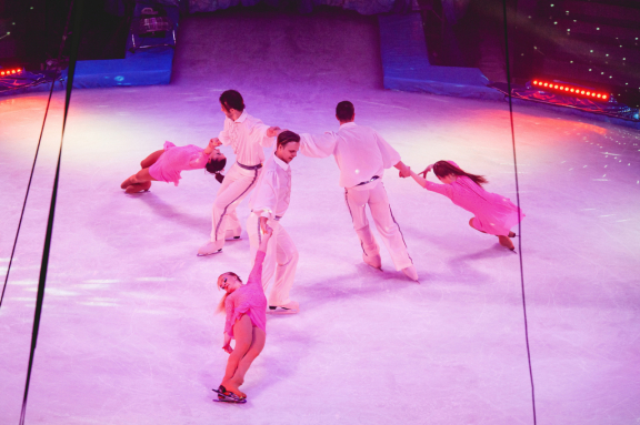 Цирк на льду Айсберг