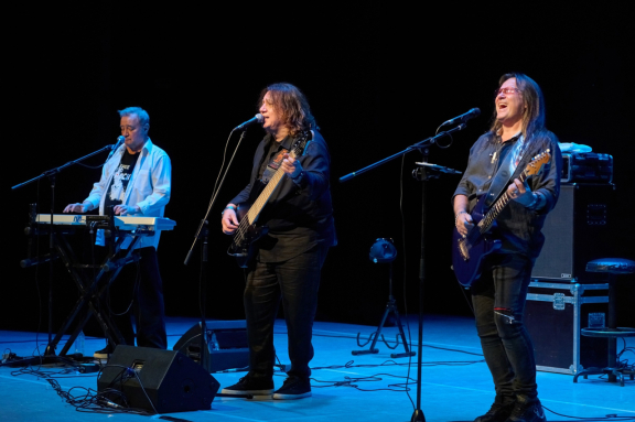 Группа Цветы