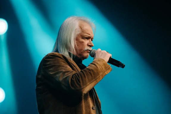 &Pcy;&acy;&rcy;&acy;&dcy; &zcy;&vcy;&iecy;&zcy;&dcy; 80-&khcy;