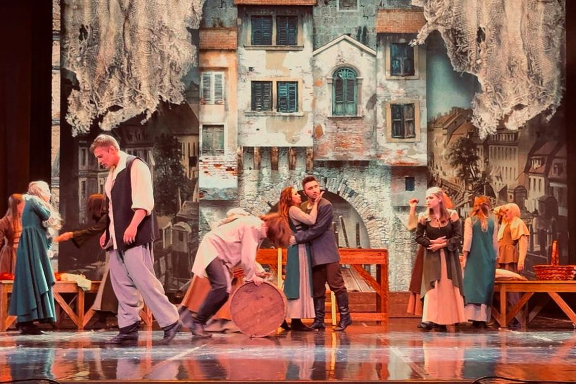 &Mcy;&yucy;&zcy;&icy;&kcy;&lcy; &laquo;&Pcy;&acy;&rcy;&fcy;&yucy;&mcy;&iecy;&rcy;&raquo;