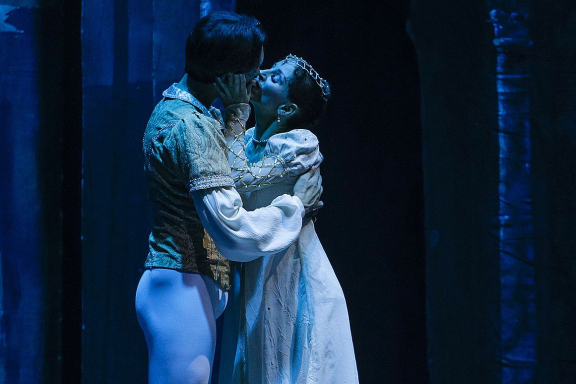 &Lcy;&IEcy;&Tcy;&Ocy; &Pcy;&Icy;&Rcy;&Ucy;&Ecy;&Tcy;&Acy;&period; &Rcy;&ocy;&mcy;&iecy;&ocy; &icy; &Dcy;&zhcy;&ucy;&lcy;&softcy;&iecy;&tcy;&tcy;&acy;