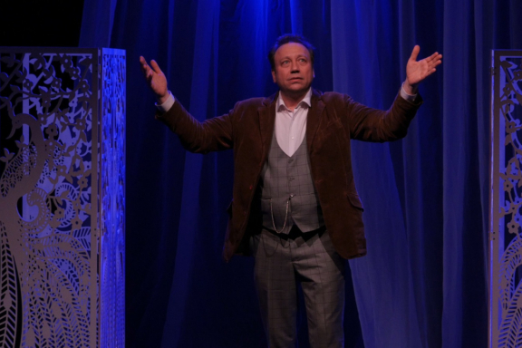 Мелодрама «И это, как два крыла...» !