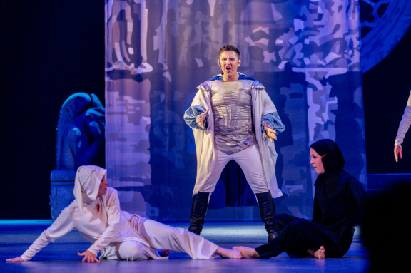 &Mcy;&yucy;&zcy;&icy;&kcy;&lcy; &laquo;Notre-Dame de Paris&raquo;