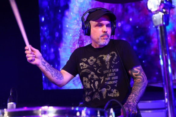 Антон Барсуков «Смотри на звезды»