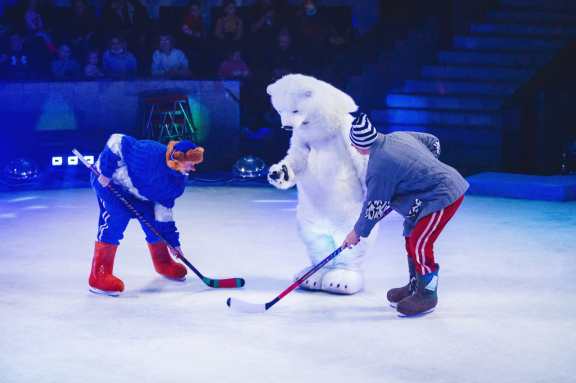 Цирк на льду Айсберг