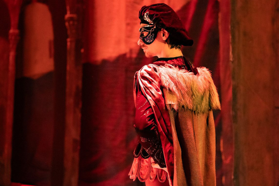 &Lcy;&IEcy;&Tcy;&Ocy; &Pcy;&Icy;&Rcy;&Ucy;&Ecy;&Tcy;&Acy;&period; &Rcy;&ocy;&mcy;&iecy;&ocy; &icy; &Dcy;&zhcy;&ucy;&lcy;&softcy;&iecy;&tcy;&tcy;&acy;