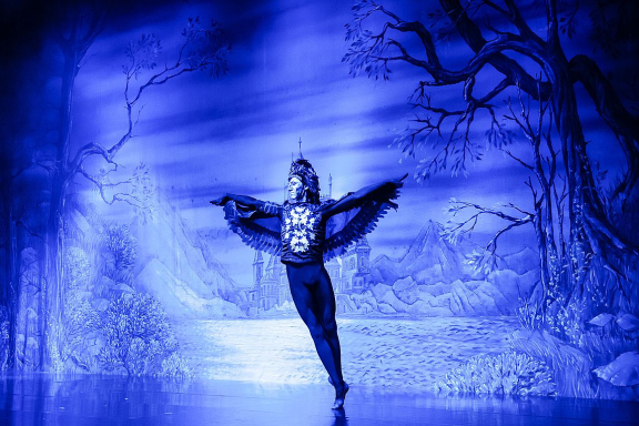 &Lcy;&IEcy;&Tcy;&Ocy; &Pcy;&Icy;&Rcy;&Ucy;&Ecy;&Tcy;&Acy;&period; &Lcy;&iecy;&bcy;&iecy;&dcy;&icy;&ncy;&ocy;&iecy; &ocy;&zcy;&iecy;&rcy;&ocy;