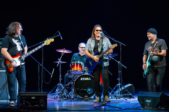 Группа Цветы