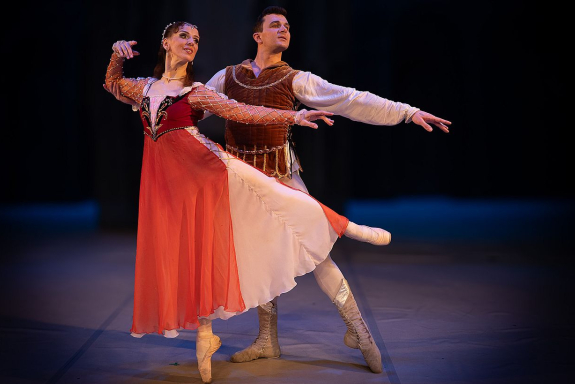 &Lcy;&IEcy;&Tcy;&Ocy; &Pcy;&Icy;&Rcy;&Ucy;&Ecy;&Tcy;&Acy;&period; &Rcy;&ocy;&mcy;&iecy;&ocy; &icy; &Dcy;&zhcy;&ucy;&lcy;&softcy;&iecy;&tcy;&tcy;&acy;