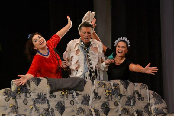 &Scy;&ucy;&pcy;&iecy;&rcy; &kcy;&ocy;&mcy;&iecy;&dcy;&icy;&yacy; &laquo;&Dcy;&ucy;&rcy;&ycy;&raquo;