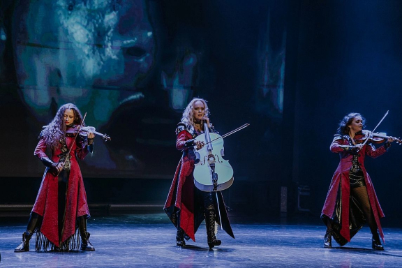 Струнное трио  с программой «Рок на скрипках»