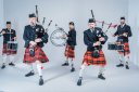 Рок-хиты на шотландских волынках в исполнении оркестра "City Pipes"